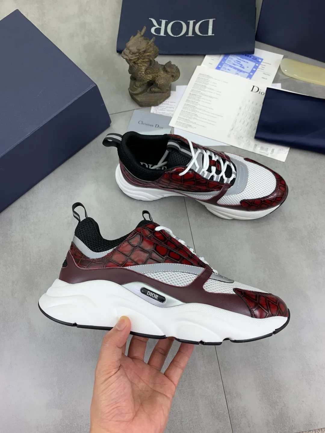 Men's shoes 💰P480 new style 💰new color high quality🔥🔥🔥, Dior [Dior] official website newly released 1:1 copy, the shoe body is made of imported original fine and breathable cloth and selected first-layer cowhide ➕original fine mesh lining insole, perfect shape and top quality 🙈rubber foam combination outsole is super light and wear-resistant👣, super hot style Code number: 38-45 (46 47 customized)